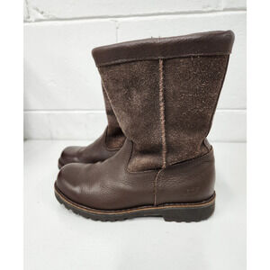 Ugg Riverton Youth Girls Leather/Suede Brown Boots, Size 12. Sheepskin Lining